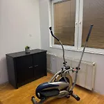 شقة Vd 2 ,only 5 Min From Main Bus Station سكوبجي