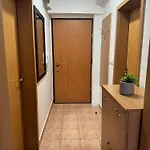 Vd 2 ,only 5 Min From Main Bus Station شقة