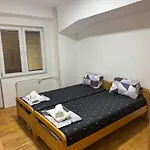 Vd 2 ,only 5 Min From Main Bus Station