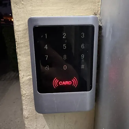 Vd 2 ,only 5 Min From Main Bus Station Lägenhet Skopje