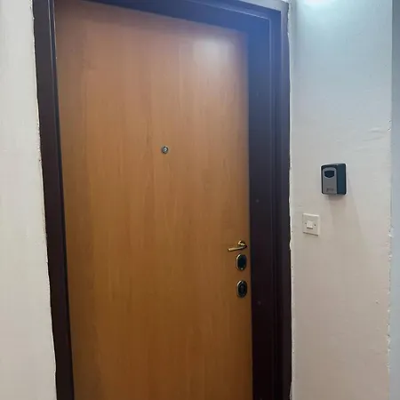 Vd 2 ,only 5 Min From Main Bus Station * Skopje