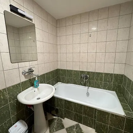 דירה Vd 2 ,only 5 Min From Main Bus Station סקופיה