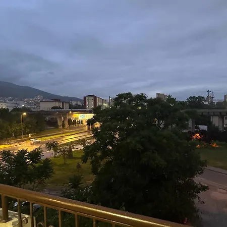 Vd 2 ,only 5 Min From Main Bus Station