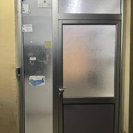 Vd 2 ,only 5 Min From Main Bus Station דירה